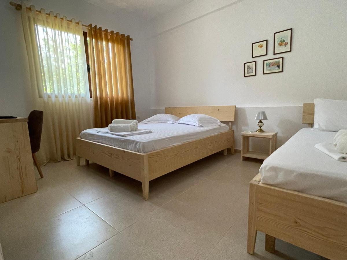 Xho'S Forest Guest House Μπεράτ Εξωτερικό φωτογραφία